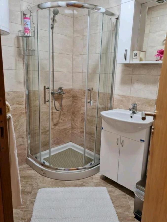 Apartman Tim Lux 1 Vrnjačka Banja Εξωτερικό φωτογραφία